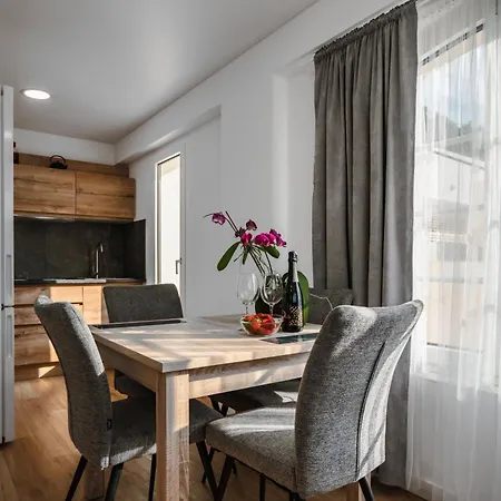 Apartment Vistas Maryvilla